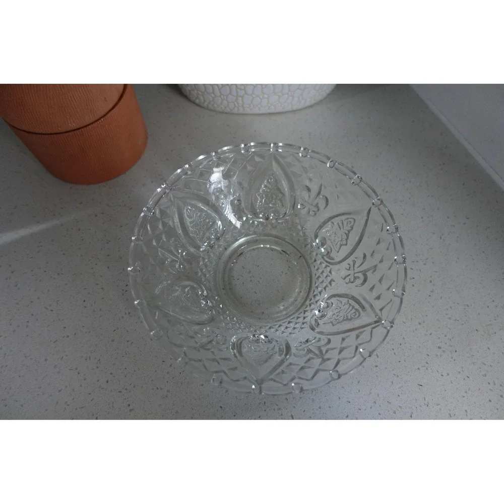Vintage Kig Malaysia glass bowl‎ Fleur de lis and rose pattern